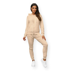 Sieviešu bēšs velūrkomplekts Softi Sieviešu bēšs velūrkomplekts Softi