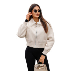 Balta jaka ar baltu kažokādu Edit Balta jaka ar baltu kažokādu Edit