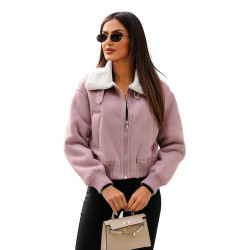 Rozā jaka ar baltu kažokādu Edit Rozā jaka ar baltu kažokādu Edit