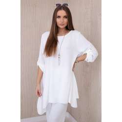 Sieviešu komplekts baltā krāsā Elis Sieviešu komplekts baltā krāsā Elis