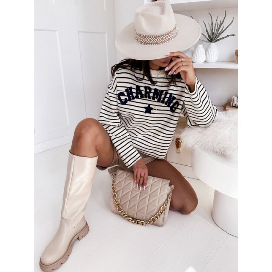 Sieviešu balts/tumši zils svītrains džemperis Charming Sieviešu džemperi