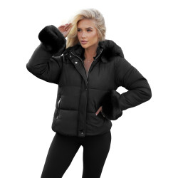 Sieviešu ziemas jaka melnā krāsā ar kažokādu Evin Sieviešu ziemas jaka melnā krāsā ar kažokādu Evin