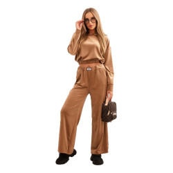 Sieviešu brūns samta komplekts Rizo Sieviešu brūns samta komplekts Rizo