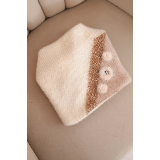 Sieviešu baltā krāsas cepure Roze Cimdi, šalles, cepures utt.