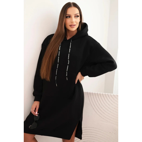 Sieviešu siltināta melnā kleita ar uzplecku League. Garas kleitas