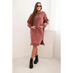 Silti rozā kleita ar gobeku, piemēram, dabūta.