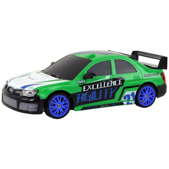 Tālvadības pults vadāma sporta automašīna R/C 1:24 Zaļā krāsā ar maināmiem riteņiem Radio vadāmās rotaļlietas