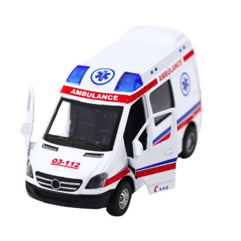 Balts ātrās palīdzības automobilis 