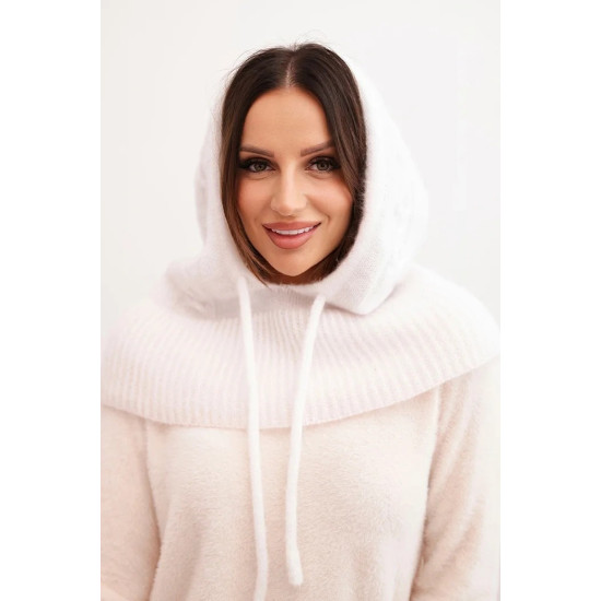 Sieviešu balta cepure Berlin