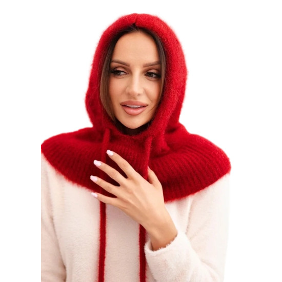 Sieviešu sarkanā cepure Berlin