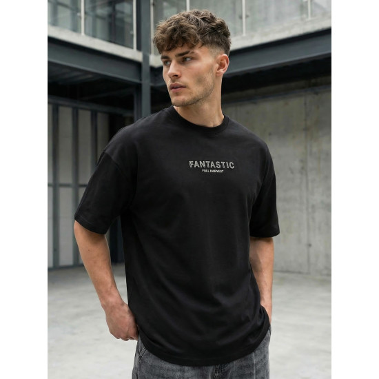 Vīriešu melns oversize t-krekls Fantastic T-krekls ar saukļiem