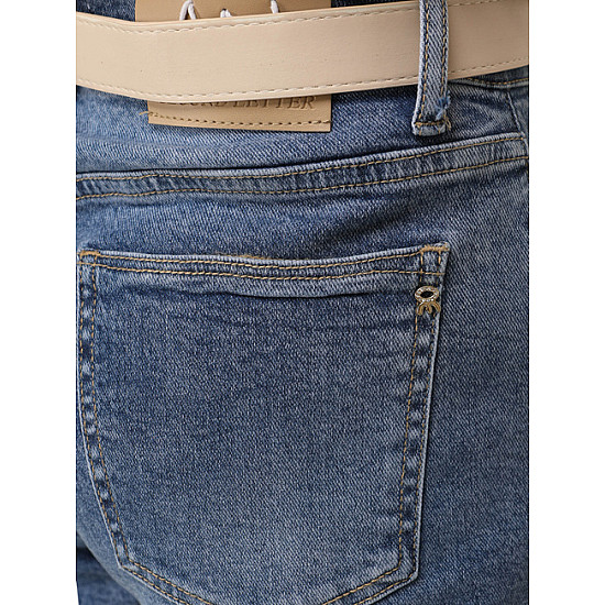 Women's blue denim shorts with belt Blue