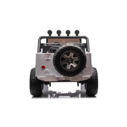 JH-102 balta automašīna