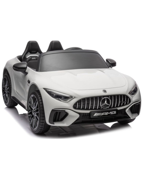 Balts elektromobilis Mercedes AMG SL63