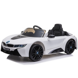 Balts elektromobilis BMW I8