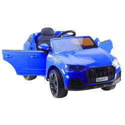 Audi Q7 zilais elektromobilis