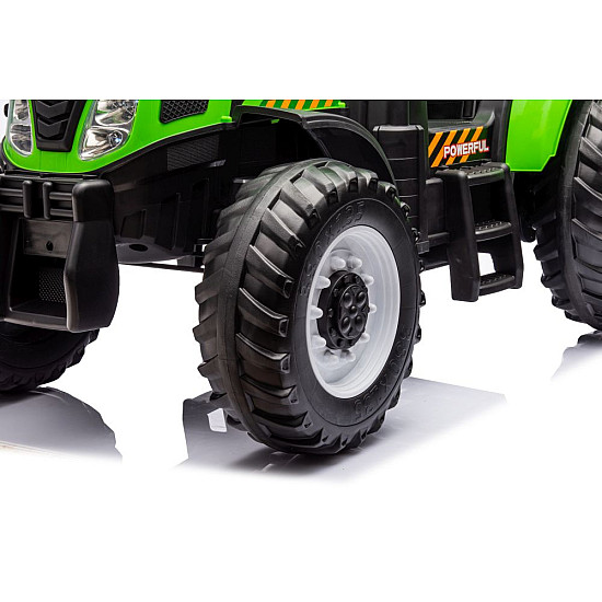 A011 Bezvadu zaļais traktors