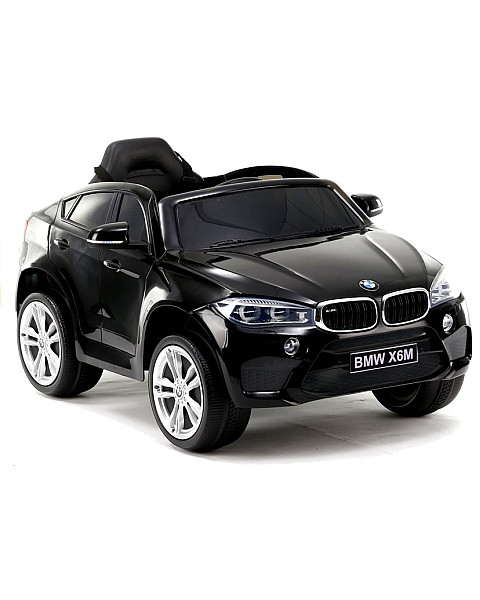 Melns BMW X6 elektromobilis