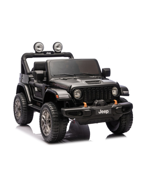 Melns elektriskais automobilis Jeep Rubicon DK-JWR556