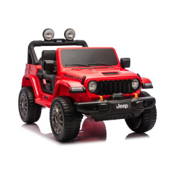 Sarkans elektriskais automobilis Jeep Rubicon DK-JWR556