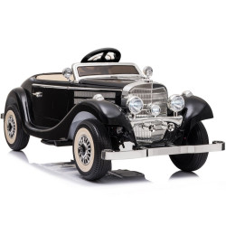 Melns elektromobilis Mercedes 540K