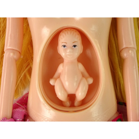 Grūtniece lelle rozā kleitā ar bērnu. Leļļu un spēļu komplekti