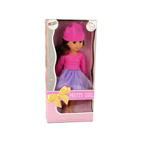 Lelle meitene ar brūniem matiem Leļļu un spēļu komplekti