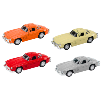 Klasisks automobilis ar atveramām durvīm