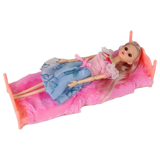 Lelle ar leļļu mājiņas aksesuāriem Leļļu un spēļu komplekti