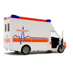 Akumulatoriem barots ātrās palīdzības automobilis