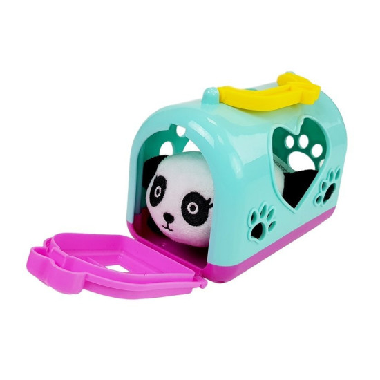 Mazā panda ar transporta somu