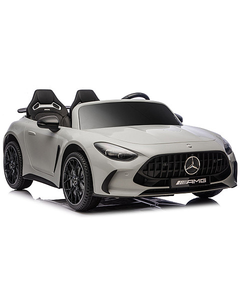 Pelēka elektriskā automašīna Mercedes AMG DK-GT63