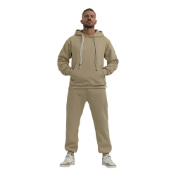 Vīriešu brūns uzvalks Ulanā