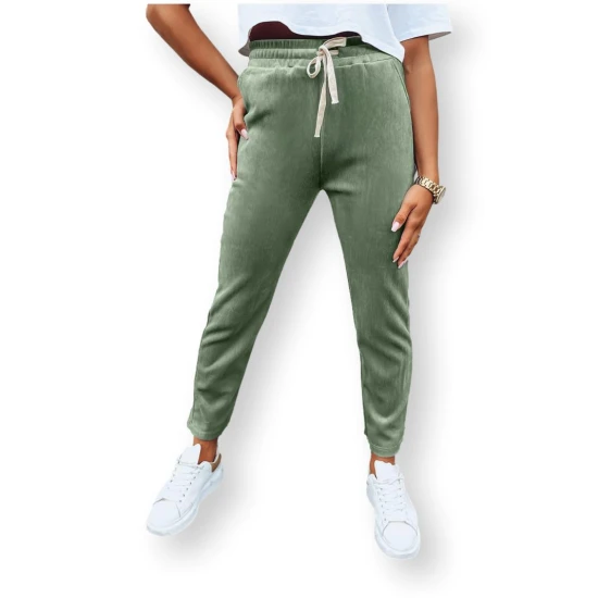 Zaļas ikdienas bikses Astro Bikses