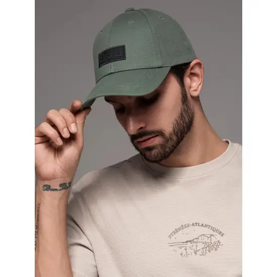 Unisex zaļa cepure Grid V6 OM-ACCS-0104