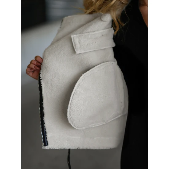 Sieviešu melna ādas jaka ar baltu kažokādu Elen JS/11Z8177