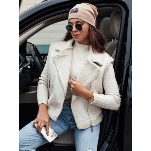 Sieviešu balta veste ar vilnas kažokādu Sieviešu vestes