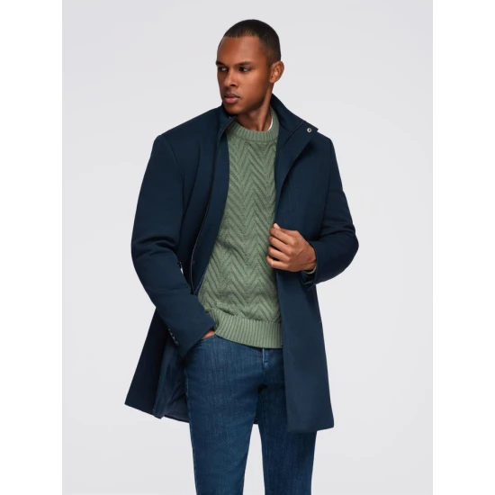 Vīrišķis tumši zils mētelis Alpi. Mēteļi