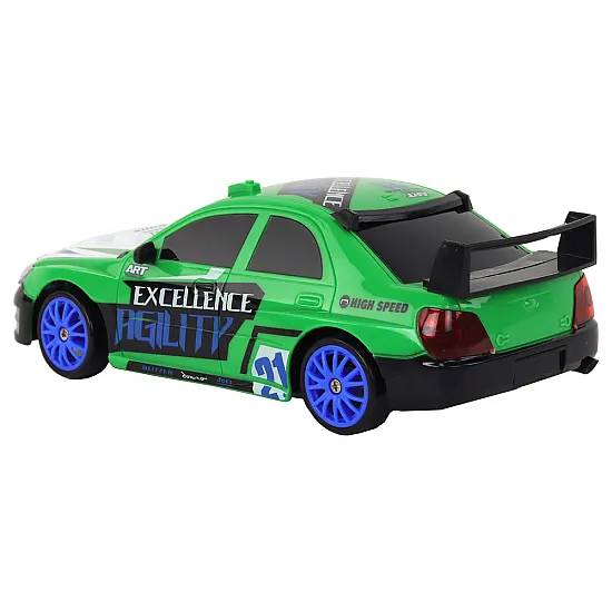 Tālvadības pults vadāma sporta automašīna R/C 1:24 Zaļā krāsā ar maināmiem riteņiem Radio vadāmās rotaļlietas