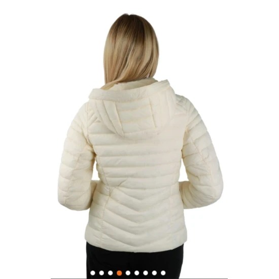 Sieviešu balta jaka Kaja Sieviešu jakas