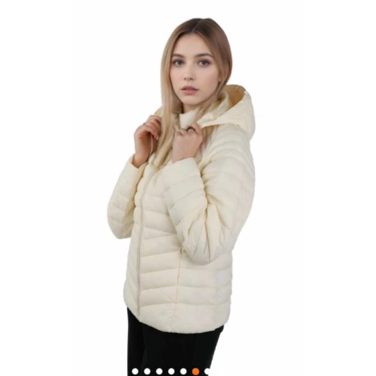 Sieviešu balta jaka Kaja Sieviešu jakas