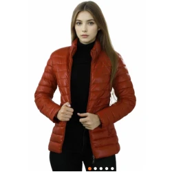 Sieviešu bordo krāsas jaka Tina