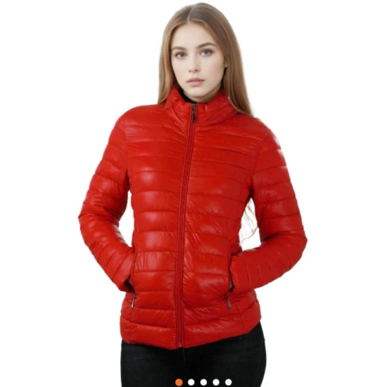 Sieviešu jaka sarkanā krāsā Tina Sieviešu jakas