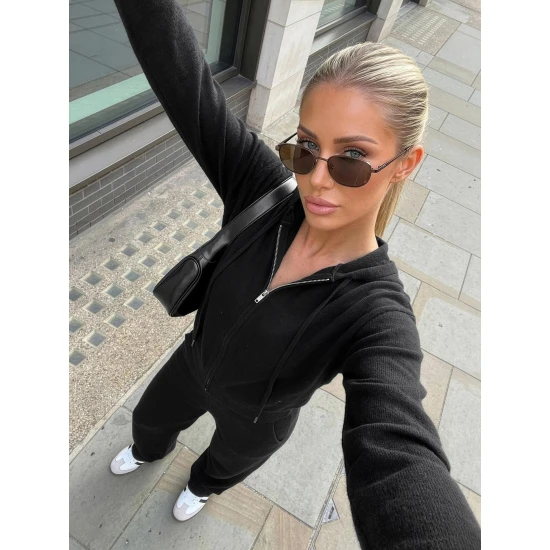 Sieviešu divdaļīgs melns komplekts Emilin Sieviešu uzvalki