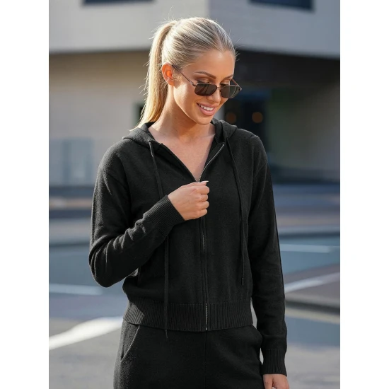 Sieviešu divdaļīgs melns komplekts Emilin Sieviešu uzvalki