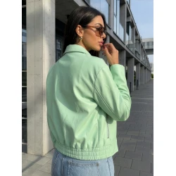 Sieviešu mētelīša krāsas ādas jaka „Jase“