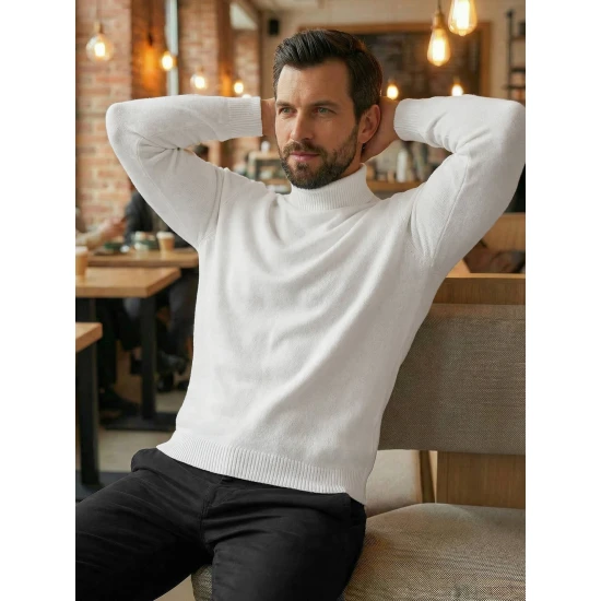 Vīriešu balts džemperis ar augstu apkakli Melba