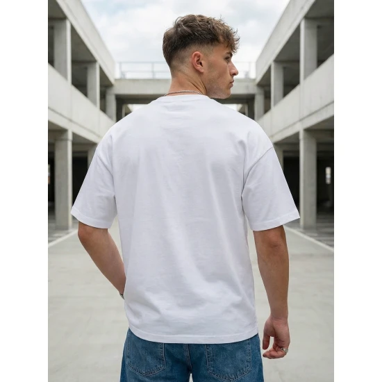 Vīriešu balts oversize T-krekls Jevin T-krekls ar saukļiem