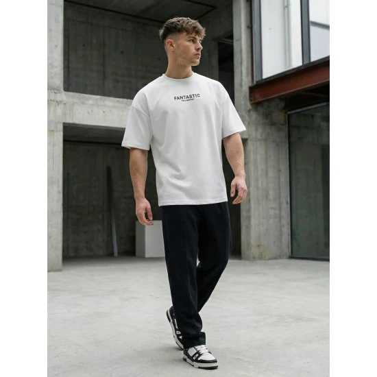 Vīriešu balts oversize t-krekls Fantastic T-krekls ar saukļiem