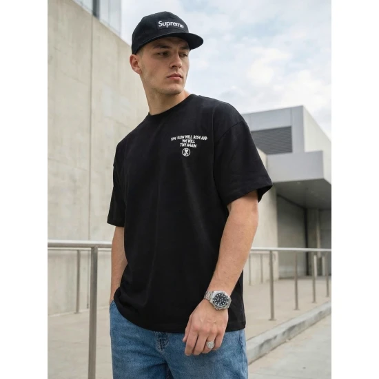 Vīriešu melns oversize t-krekls Jevin T-krekls ar saukļiem